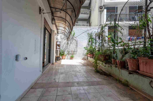 Venta- 3 Ambientes Con Patio En Barrio Norte