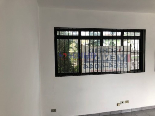 Imagem 3 de 15 de Sobrado De 240 M² À Venda- Jardim Aeroporto - Mc7792