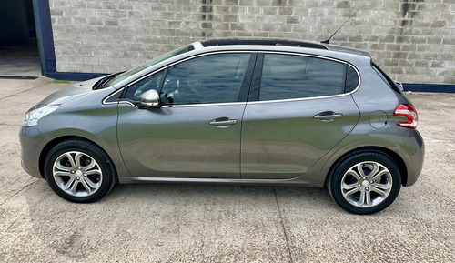 Peugeot 208 1.6 Feline