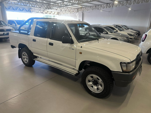 Toyota Hilux 3.0 Sr Cab. Dupla 4x4 4p