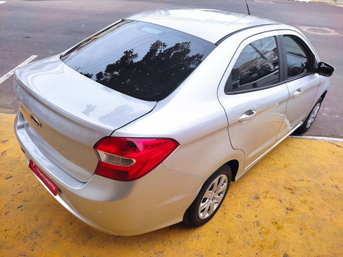 Imagem 3 de 13 de Ford Ka Sedan 1.0 Completo 2018