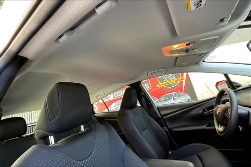 Toyota Prius 1.8 Base Cvt
