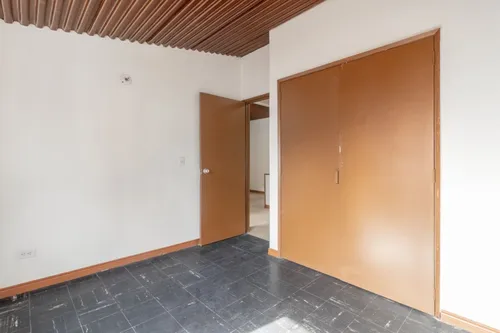 Casa En Venta En La Esmeralda. Cod V15539