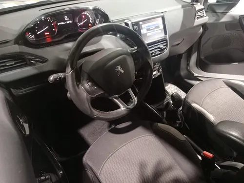 Peugeot 208 1.6 Active Hdi