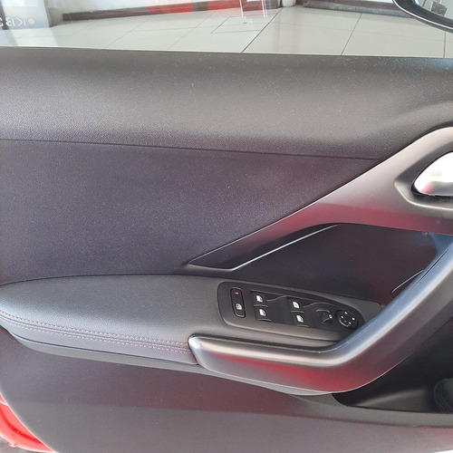 Imagen 9 de 14 de Peugeot 208 Gt 1.6 Turbo 165 Hp