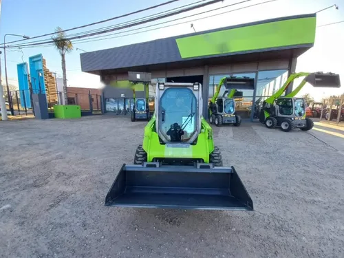 Minicargadora Zoomlion Zs080v