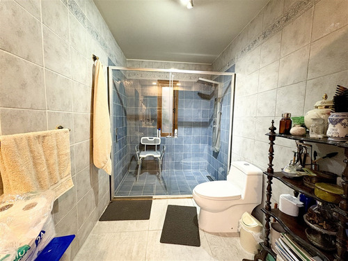 Hermosa Casa En Venta De 5 Dorm. En Las Condes