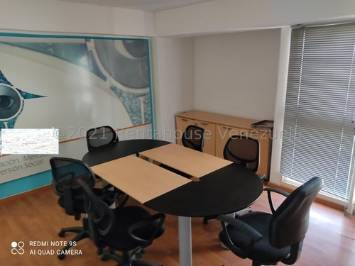 Imagen 9 de 10 de Oficina En Alquiler Santa Eduvigis 22-18352 Renta House Los Samanes
