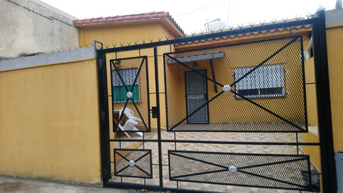 Alquilo Mar De Ajo Casa Y Ph Al Frente 3 Cuadras Del Mar Inmejorable Ubicacion Febrero Y Marzo Disponible