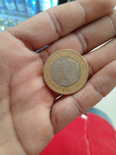 Una Moneda De 10 Pesos