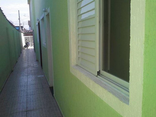 Imagem 3 de 28 de Sobreposta Alta Nova Com Quintal Área De Serviço Cozinha Ampla Garagem Bem Localizada Não Tem Problema De Enchentes Perto De Ponto De Ônibus E Lotaçoes - Hm1663
