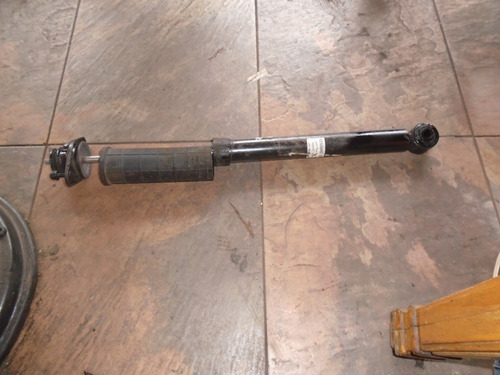 Imagen 3 de 3 de Vendo Amartiguador Trasero De Rover 75 Año 2000
