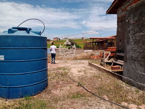 Imagem 9 de 14 de 1.000 M², Casa Em Construção, 02 Dormitórios Sendo 01 Suíte!