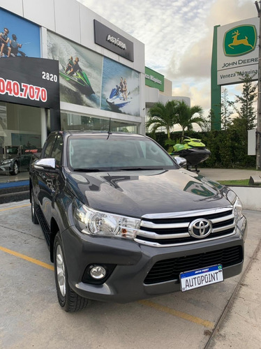 Toyota Hilux 2017 2.7 Srv Cab. Dupla 4x4 Flex Aut. 4p