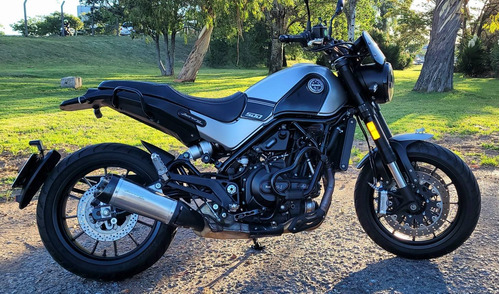 Imagen 17 de 20 de Benelli Leoncino 500