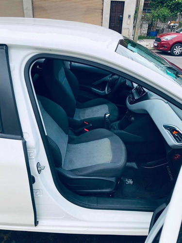 Peugeot 208 1.5 Active 2013