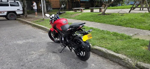 Pulsar Bajaj N160, Ú/dueño, Color Rojo-negro, 1320km, 2024