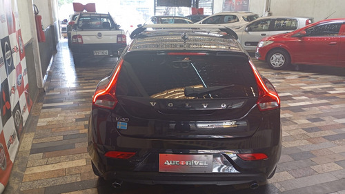 Volvo V40 2.0 T4 Dynamic Aut. 5p
