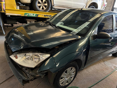 Imagen 24 de 25 de Ford Focus 1.8 N 5ptas Chocado Poco Funcionando