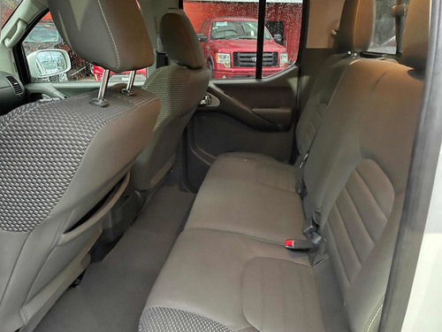 Imagen 8 de 9 de Nissan Frontier 4.0 Pro-4x Grado S V6 4x4 Mt 2015