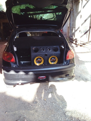 Imagem 4 de 15 de Peugeot 206 2004 1.6 16v Presence 5p