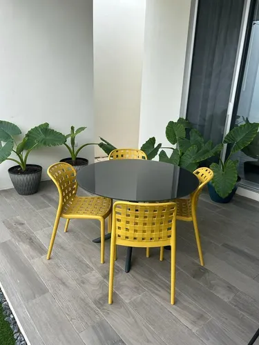 Casa De Una Planta Equipada Y Amueblada De Tres Habitaciones Y Piscina