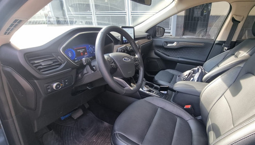 Ford Kuga TITANIUM 2.5L HIBRIDO AT AWD