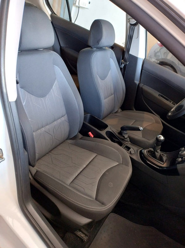 Peugeot 408 1.6 Allure 115cv