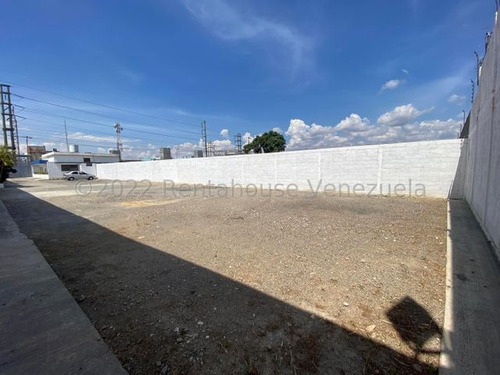 Imagen 18 de 30 de Galpon Con Terreno En Venta En La Zona Industrial 1 De Barquisimeto Rah. 23-11795 //invierta Seguro Con Rentahouse//