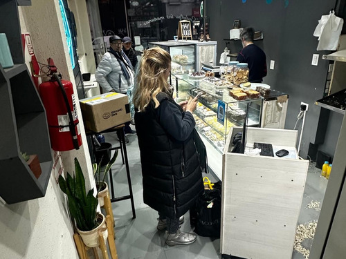 Panaderia Sobre Av. Scalabrini Ortiz