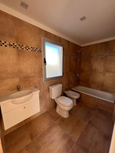 Imagen 8 de 9 de Departamento En Venta De 1 Dormitorio C/ Cochera En San Miguel