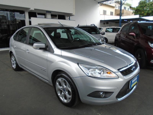 Imagem 3 de 14 de Ford Focus 2.0 Titanium Hatch 16v
