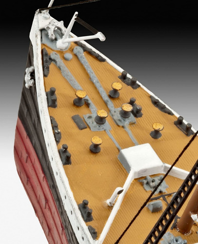 Imagen 4 de 7 de R.m.s Titanic - 1/700 Revell 05210