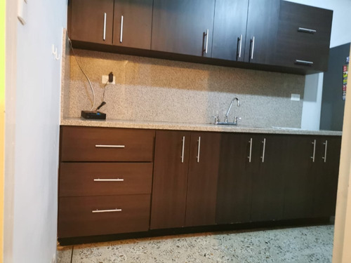Apartamento Amoblado En Conquistadores 3 Habitaciones