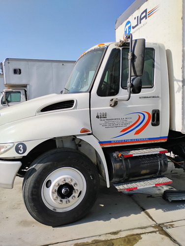 Inernational 4300 195 4x2