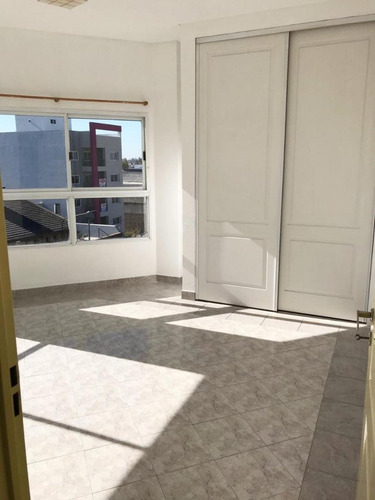 Imagen 7 de 10 de Excelente Departamento 2 Amplios Ambientes