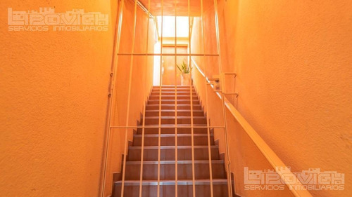 Imagen 4 de 29 de Ph 3 Ambs. C/esc. 1º Escaleras. Frente. Balcón. Patio. Thames Al 0 - Villa Crespo