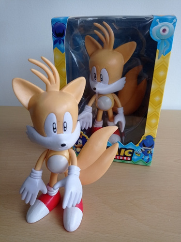 Imagen 3 de 5 de Muñeco De Sonic Juguete