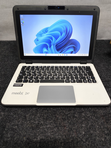 Laptop Meebox Meeclassmate 360 11,6 Wifi 128gb, 4gb Ram Negro Con Blanco (Usado)