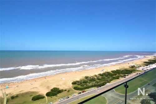 Departamento En Venta En Torre Le Parc Iii, Punta Del Este , Playa Brava