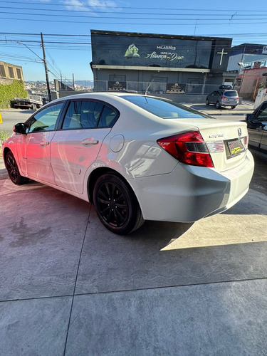 Honda Civic 1.8 Lxs Flex Aut. 4p