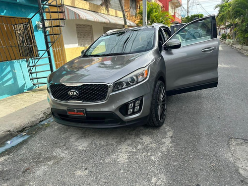 Imagen 5 de 15 de Kia Sorento Sorento Xl