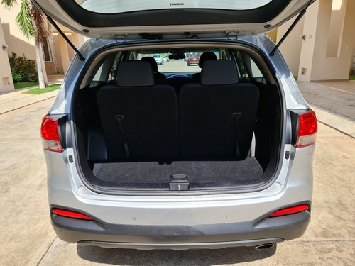 Imagen 12 de 15 de Kia Sorento 2018 2.4 Lx At