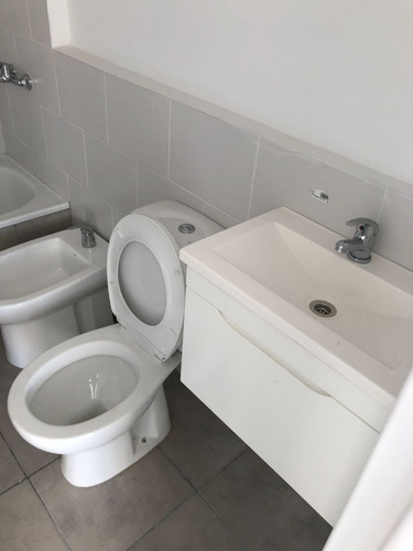 Imagen 10 de 18 de Duplex De 2 Dormitorios En Calle 65 Entre 6 Y 7