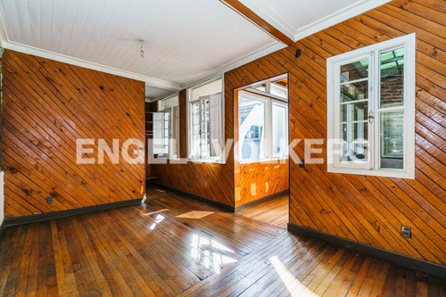 Imagen 3 de 23 de Venta Casona Con 4 Dptos + Local Comercial En Barrio Yungay