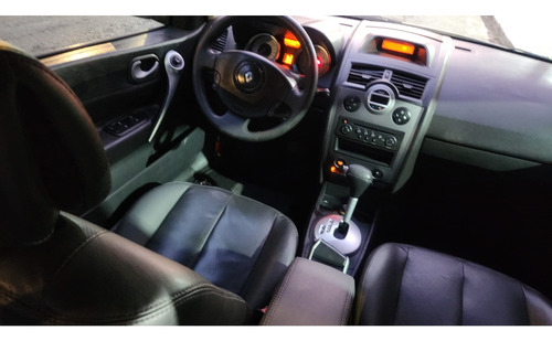 Renault Megane 2.0 DYNAMIQUE SEDAN 16V GASOLINA 4P AUTOMÁTICO