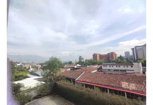 Apartamrnto En Alquiler En El Poblado - Aguacatala