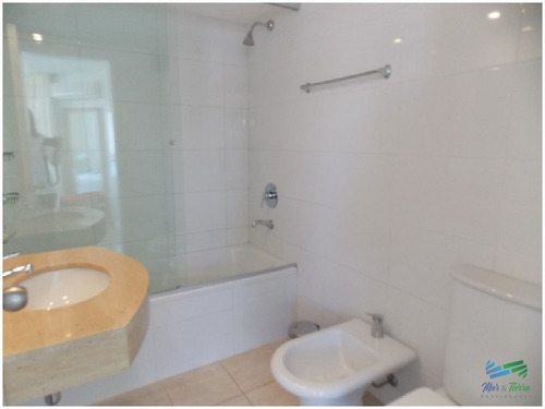 Apartamento En Punta Del Este, Aidy Grill- Ref: 618