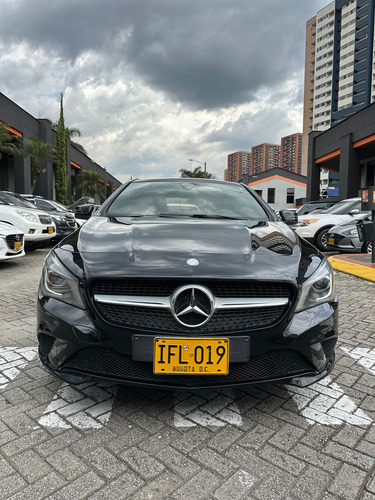 Mercedes-Benz Clase CLA 1.6 Cla 180 Shooting Brake