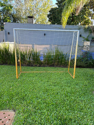 Arco De Fútbol Usado, En Buen Estado Con Red